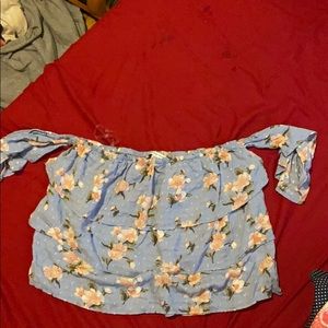 Small off the shoulder flowy crop top